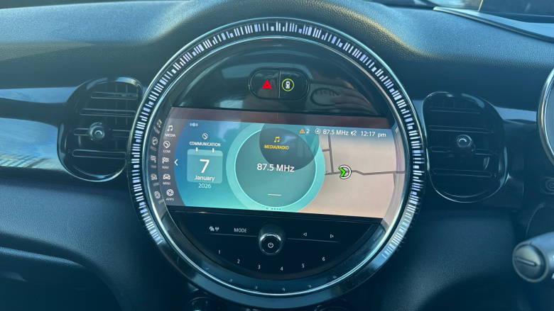 MINI Hatchback 135kW Cooper S Level 3 33kWh 3dr Auto Electric Hatchback